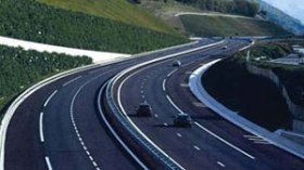 الطريق السيار مفتوح أمام حركة المرور من العاصمة إلى الشلف على مسافة 200 كيلومتر