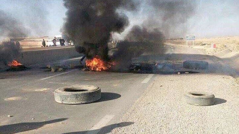 سكان لعرايب في أولاد دراج بالمسيلة يغلقون الطريق