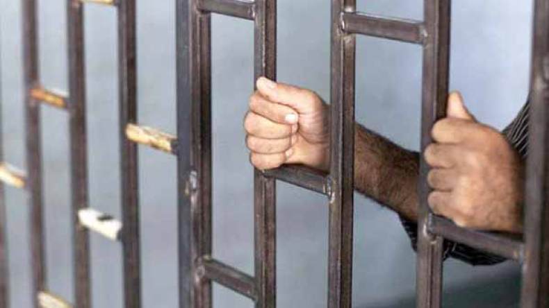 “بنّاء” يسرق نصف مليار من “شيخ” خلال تهيئة منزله!