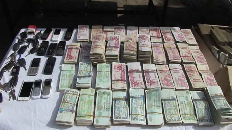 تفكيك عصابة حاولت تزوير 500 مليون سنتيم