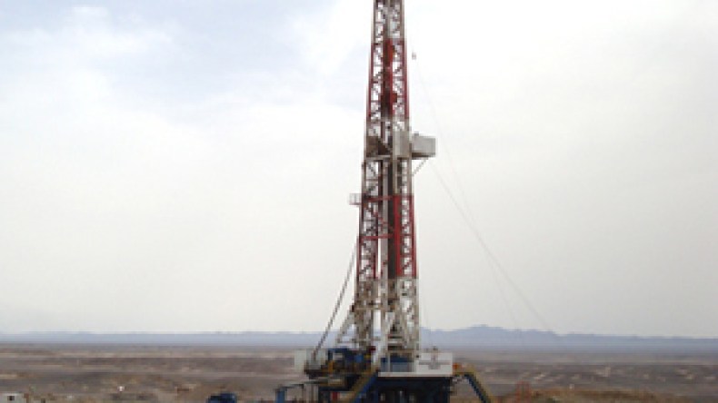 لجنة مركزية للتحقيق في سرقة 48 رأس حفارة بترولية