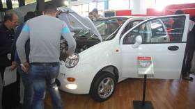 عام انتظار من أجل شراء سيارة جديدة