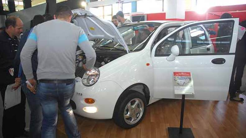 عام انتظار من أجل شراء سيارة جديدة