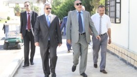 الوزير تهمي يتفقد المركز الفني الوطني لسيدي موسى