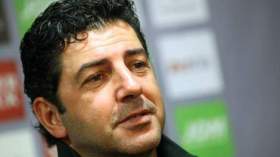 مدرب غيماريش يشجع سوداني على خوض “كان” 2013