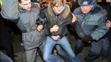 10.000 manifestants à Saint-Pétersbourg contre les fraudes aux élections