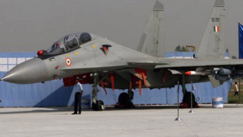 موسكو تستنفر سلاحها الجوي لضمان إجلاء رعاياها من سوريا