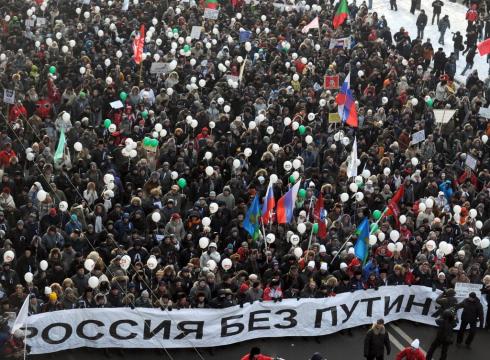 Thousands attend anti-Putin rally in Moscow