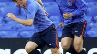 Flying Dutch ready to tackle Hiddink's Russia