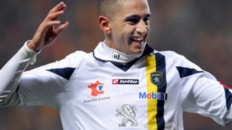 ريال بيتيس يصارع ليفربول وأرسنال لضم بودبوز