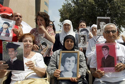 Syrie : des centaines de prisonniers politiques libérés