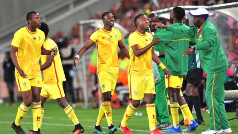 منتخب زيمبابوي يبحث عن طائرة لِسفرية الجزائر