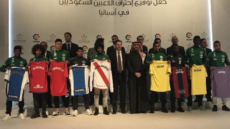 رفض إسباني لإنتداب 9 لاعبين سعوديين