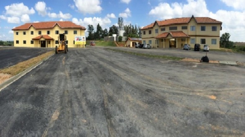 الفاف تطمئنّ لمقر إقامة “الخضر” بالبرازيل