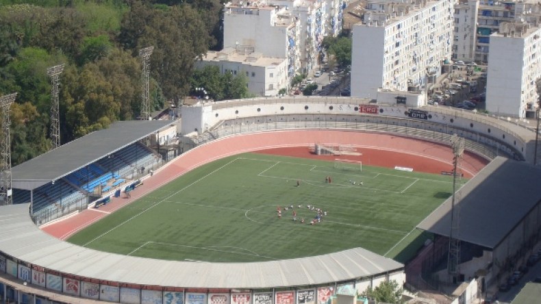 شيء من “السينما الهزلية الصامتة” في مباراة النصرية والمدية!