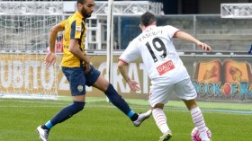 غلام ينصح نابولي بِإنتداب فارس