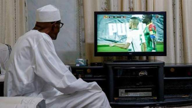 الرئيس النيجيري “يظهر” ويُعوّل على المونديال