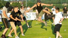 صّعلكة إنجليزية- ألمانية بسبب “الجلد المنفوخ”