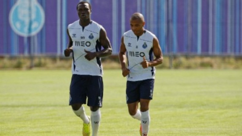 إدارة بورتو مقتنعة بتأهّل “الخضر” إلى “كان” 2015