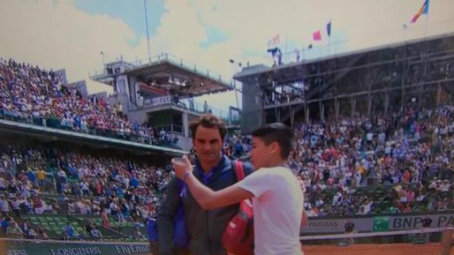 نجم التنس فيدرير: أعوان الملاعب مهمّتهم توفير الأمن وليس عرض الأزياء!