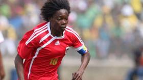 لاعبة غينيا الإستيوائية “أنونما” أنثى أم ذكر؟!