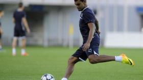 سوداني يخطف ثنائية جديدة