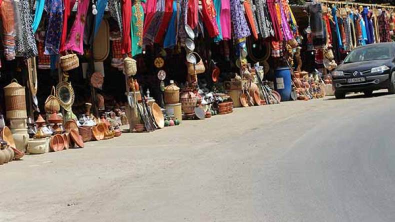 انتعاش التجارة الموسمية في تيزي وزو بمناسبة فصل الصيف