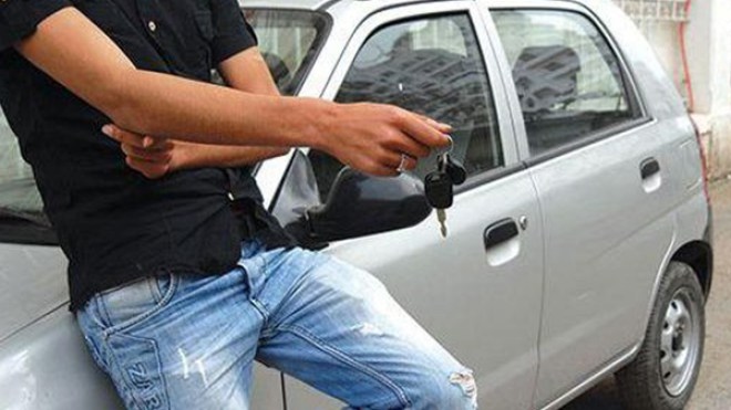 سيارات النقل الحضري والكلوندستان ينهكان جيوب المسافرين