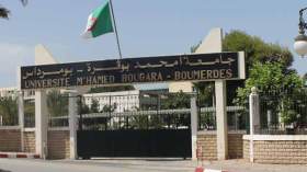 أساتذة العلوم السياسية يحتجون ببومرداس والشلف لرد الإعتبار لتخصصهم