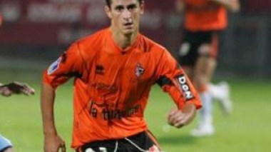 Algerian player Saifi out for two weeks