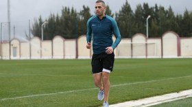 “بينيتيز” يُلمّح إلى غياب سليماني عن مقابلتَي تنزانيا وإيران