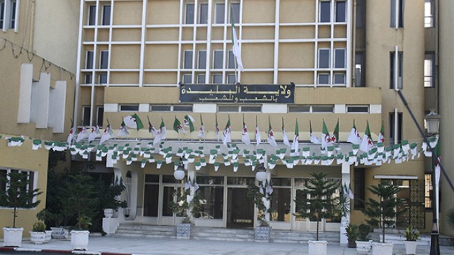 أعوان غير مؤهلين أهملوا موارد 25 بلدية بالبليدة