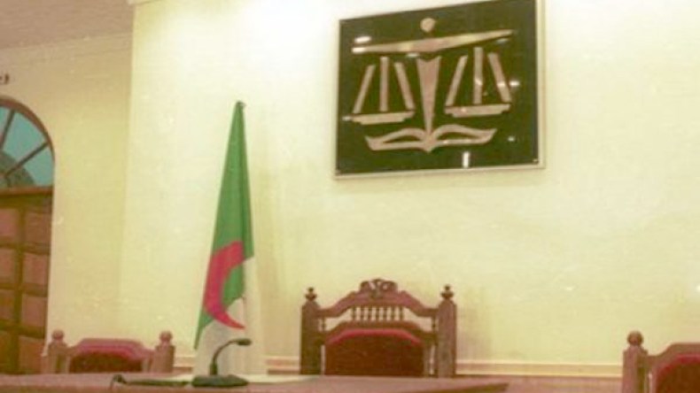 توقيف عاملتي‮ ‬نظافة بتهمة السرقة بشركة كورية في‮ ‬سكيكدة‮ ‬