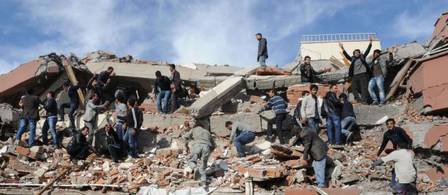 Le bilan du séisme en Turquie s'alourdit à 264 morts