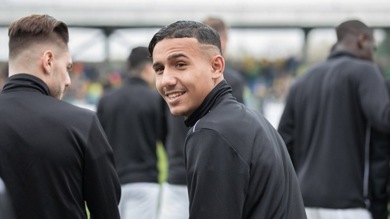 أحلم بِاللّعب مع منتخب الجزائر ولو في الفئات الصغرى!