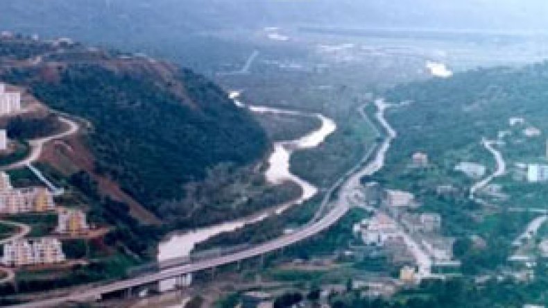 من سنوات النار والدمار إلى عهد الاستقرار والإعمار