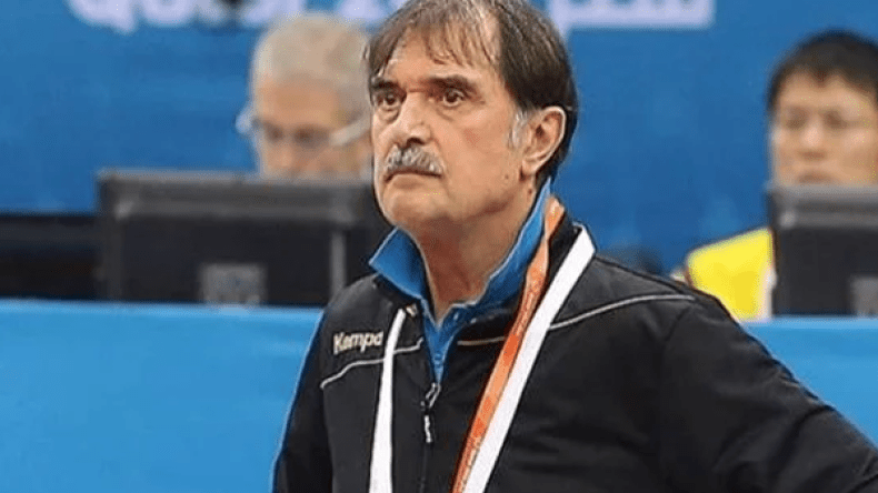 أفنديتش يرمي المنشفة قبل شهرين من “الكان”.. ولعبان يشكل خلية أزمة