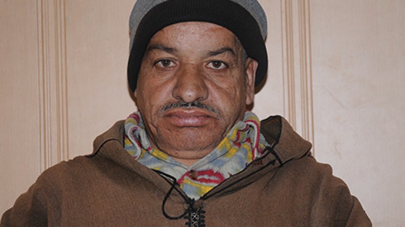 معاق يهدد بالانتحار رفقة ابنه بسبب “الظلم” بتيارت