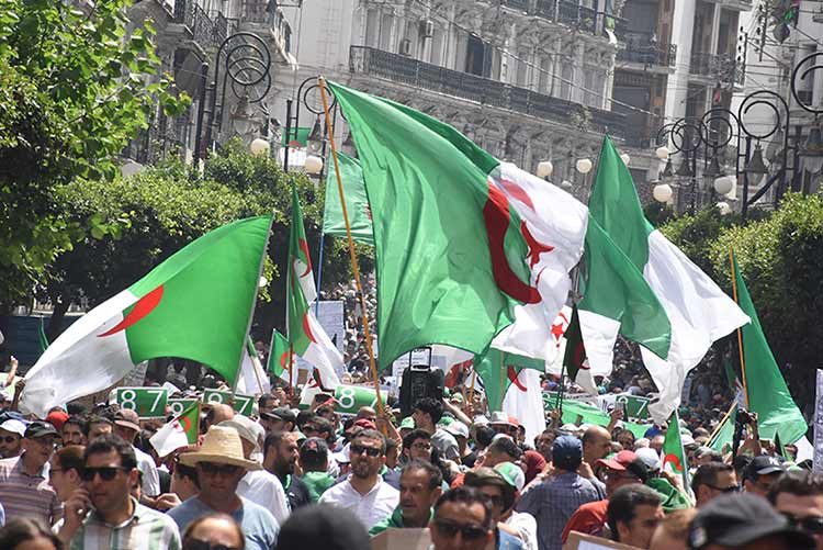 Grandiose mobilisation populaire pour le 20e vendredi de manif