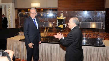 80 chaînes arabes et étrangères diffusées sur le satellite algérien