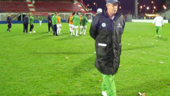 زامبيا تصر على ملعب كونكولا للقاء الجزائر