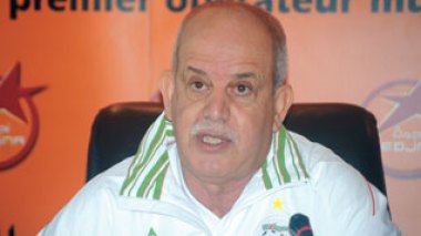 Football / Rabah SaÃ¢dane : “Certain malevolent quarters wish a Fennecs' defeat versus Egypt to wear me out”.