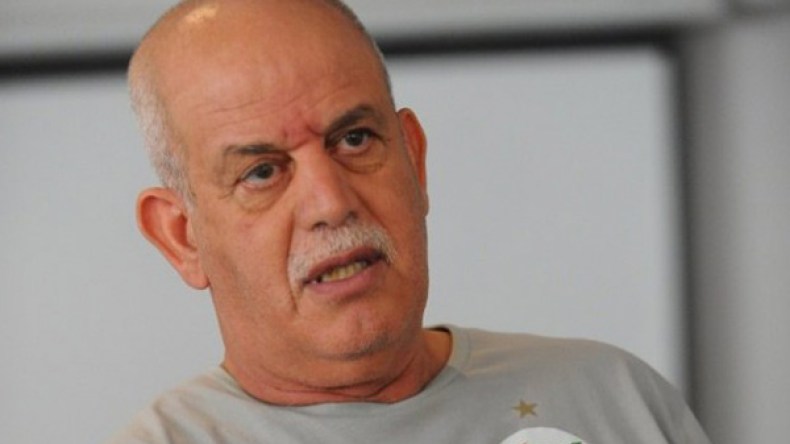 سعدان يغادر المستشفى بعد إجرائه عملية جراحية