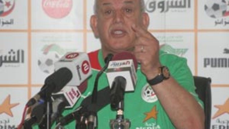 سعدان  يتحاشى  لاعبيه  السطايفية  السابقين  في  الخضر