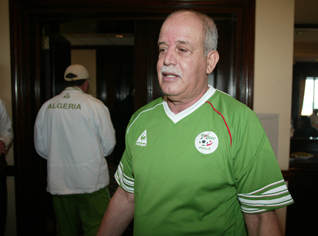 Saadane promises to reach 2010 World Cup