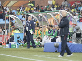 Algerian coach at the end of the match â€œ The players were exhausted in the second halfâ€