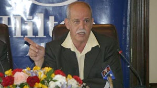 سعدان ينتقد الفاف ويتوعد