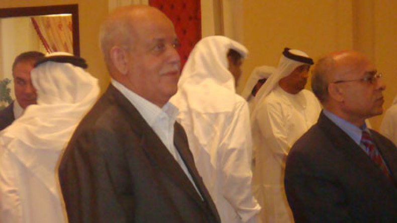 الاتحاد الإماراتي يفاوض سعدان لتدريب منتخب بلاده