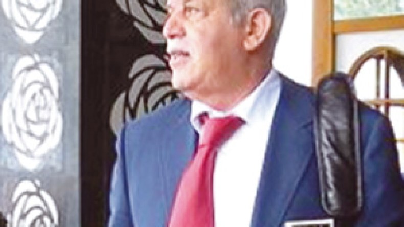 سعدان  وهيتزفيلد  يتبادلان  الخبرات  قبل  المونديال