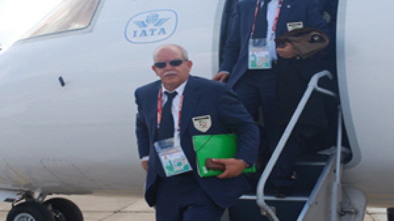 طائرة‭ ‬الخضر‭ ‬وصلت‭ ‬متأخرة‭ ‬إلى‭ ‬بوليكوان‭ ‬